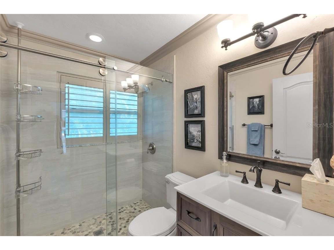 518 Venice Lane Sarasota FL 34242 A4672419 image37