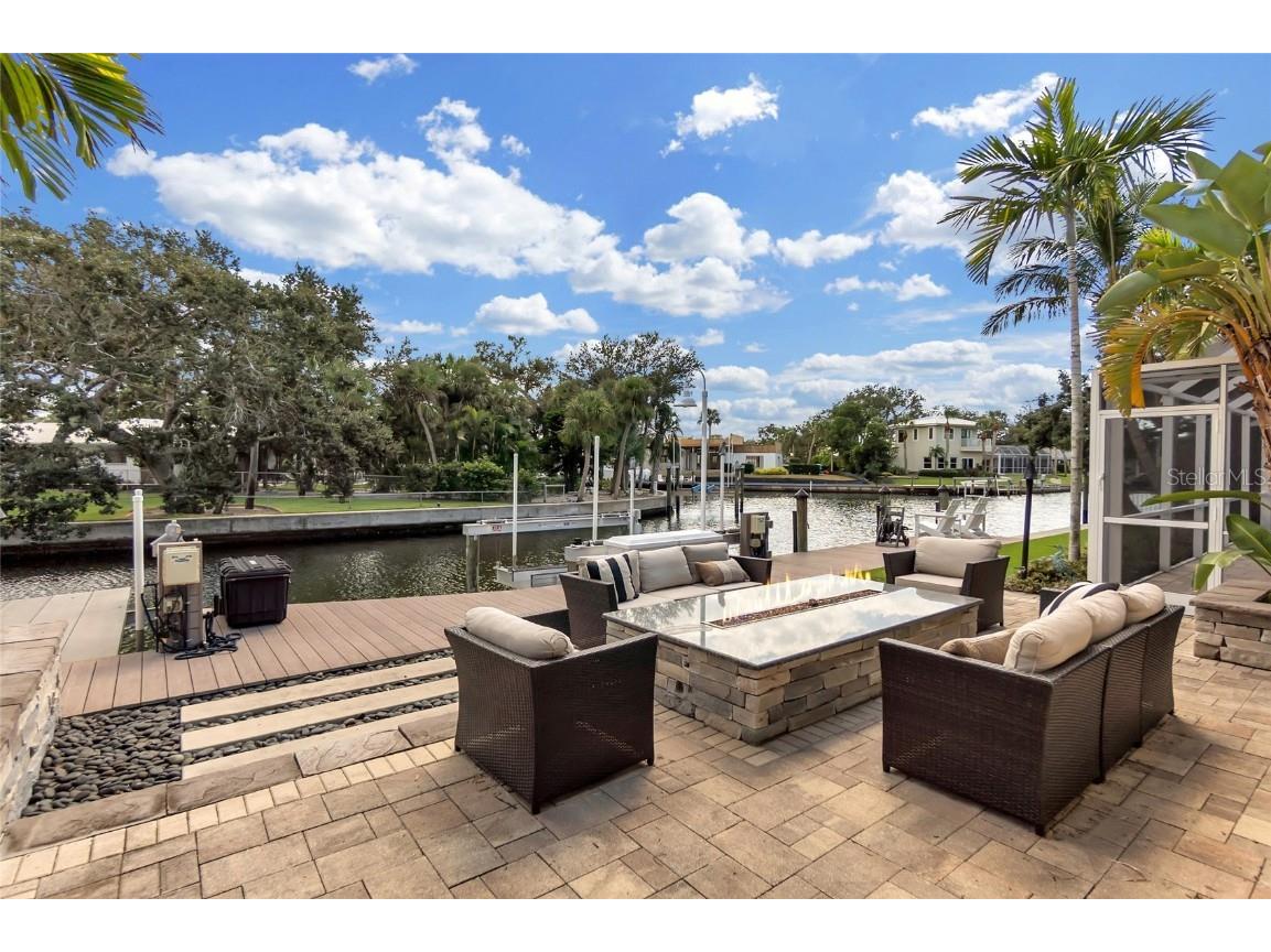 518 Venice Lane Sarasota FL 34242 A4672419 image46