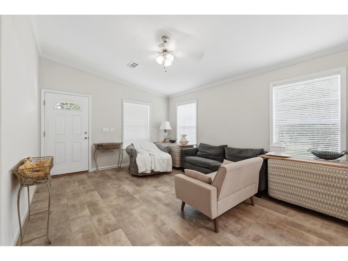518 Wellon Avenue Orlando FL 32833 P4938991 image16