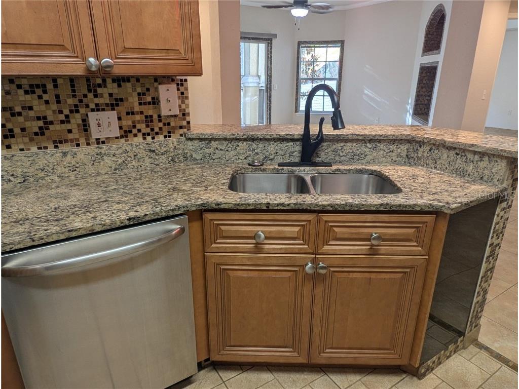 5180 Northridge Road #203 Sarasota FL 34238 A4671802 image9