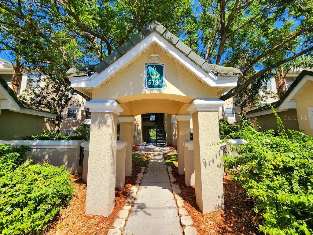 5180 Northridge Road #206 Sarasota FL 34238 A4563900 image1