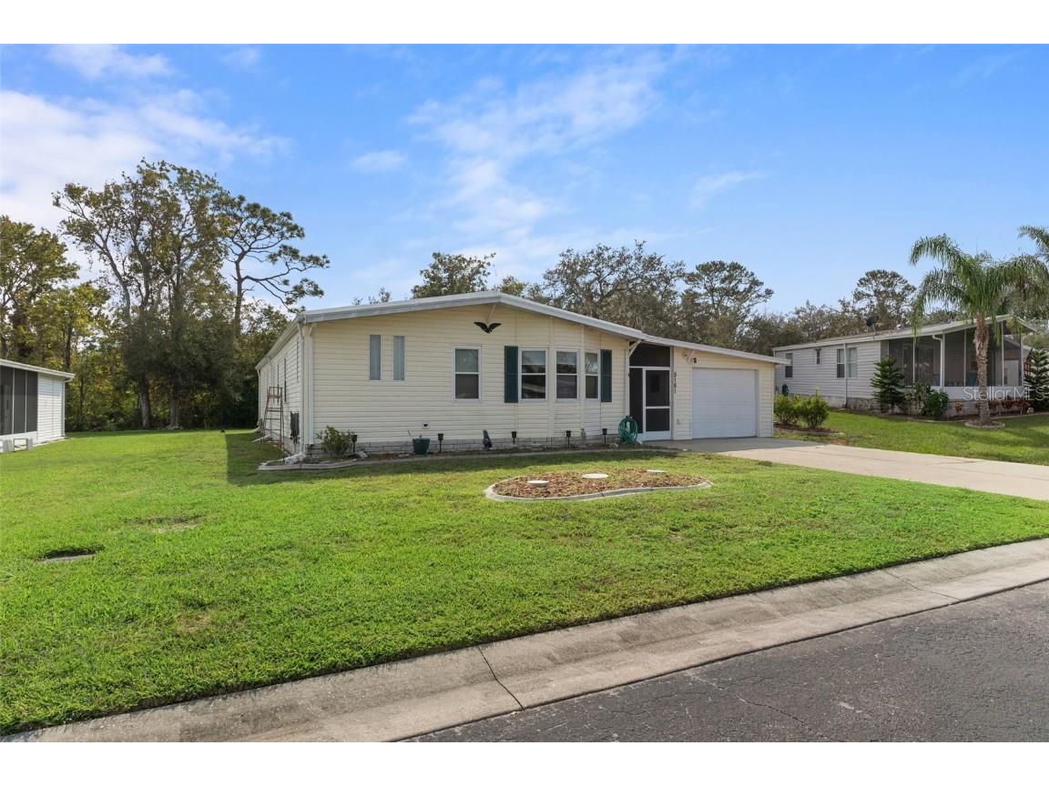 5181 Forest Glenn Drive Spring Hill FL 34607 W7869472 image1