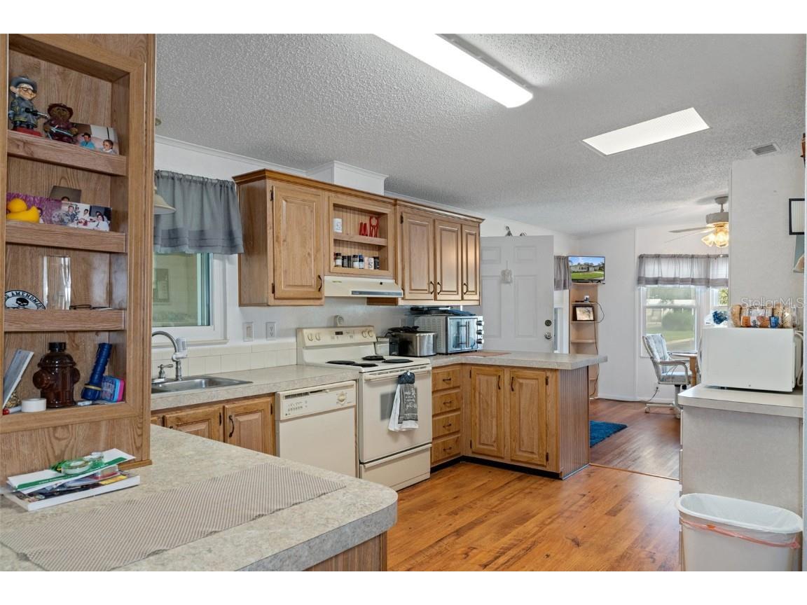 5181 Forest Glenn Drive Spring Hill FL 34607 W7869472 image9