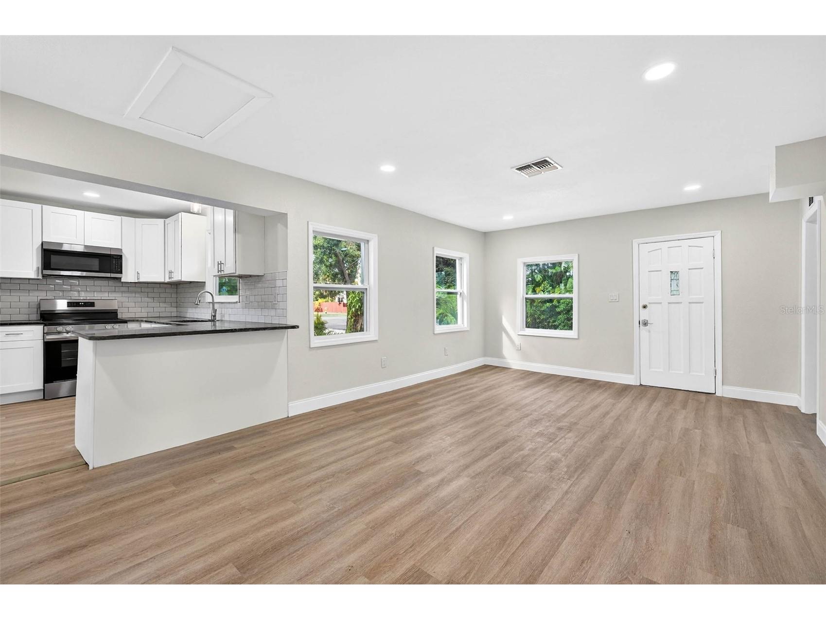 5182 25th Avenue S Gulfport FL 33707 TB8457196 image7