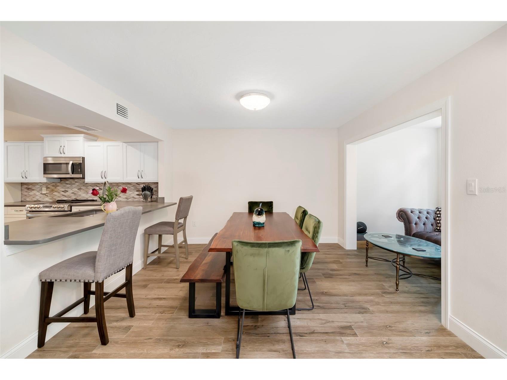 5182 Lancewood Drive #14 Sarasota FL 34232 A4699852 image10