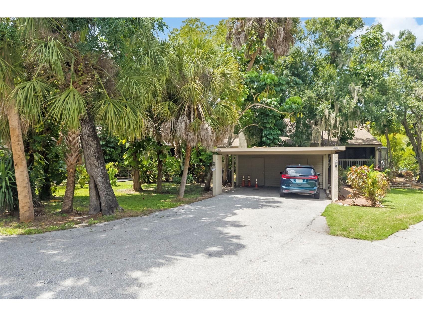 5182 Lancewood Drive #14 Sarasota FL 34232 A4699852 image2