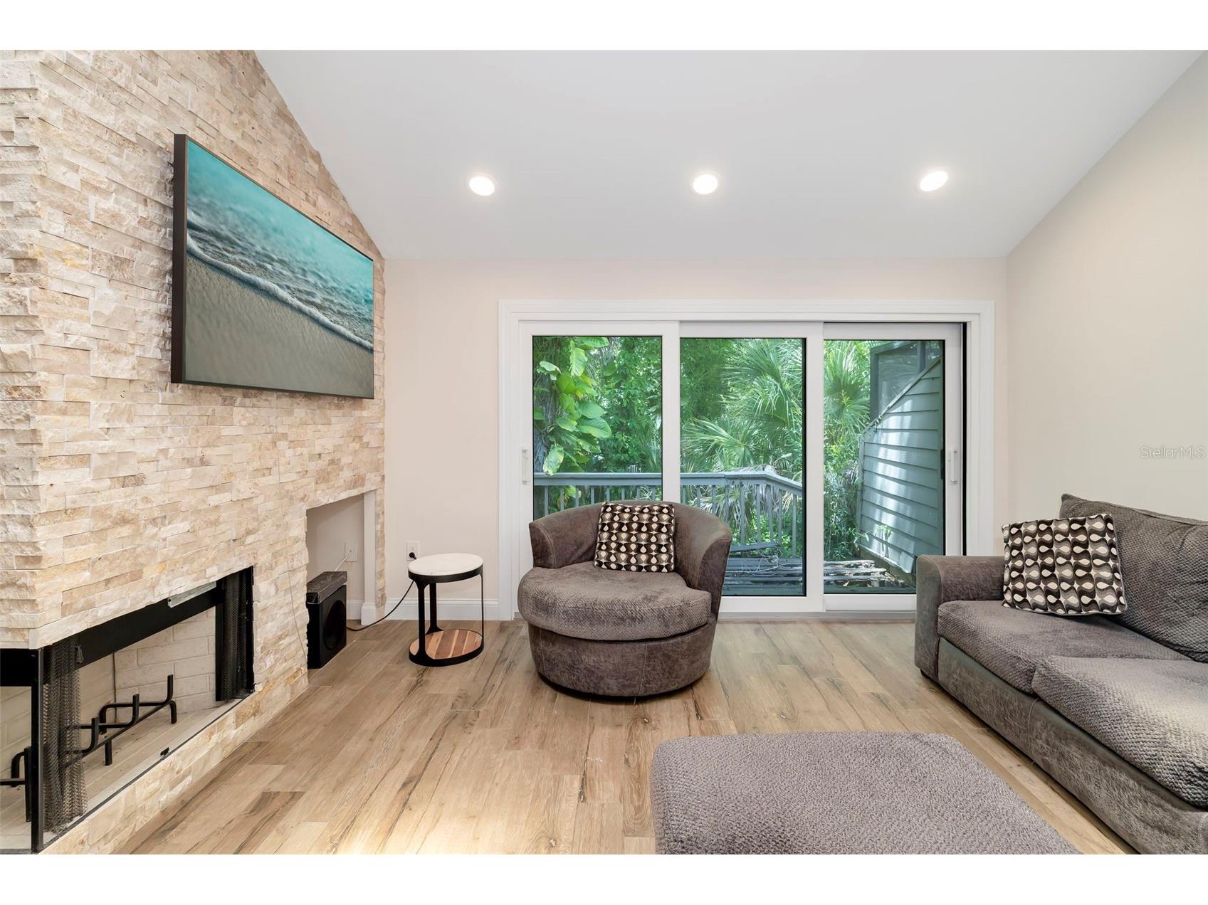 5182 Lancewood Drive #14 Sarasota FL 34232 A4699852 image6
