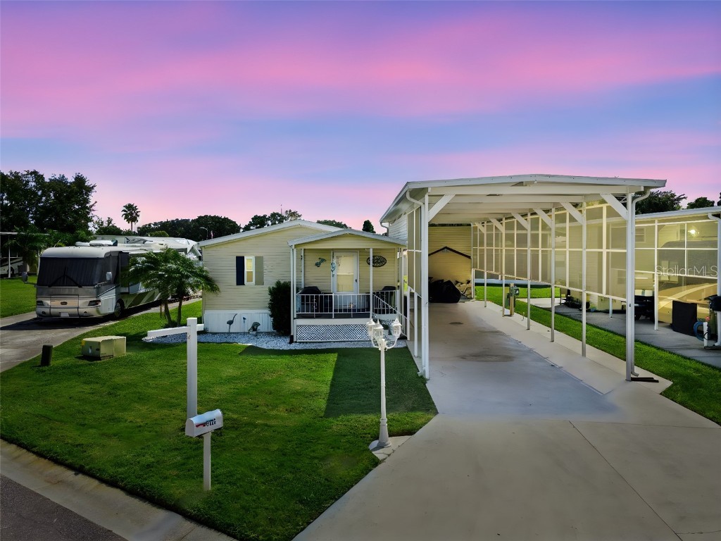 5185 Island View Circle N Polk City FL 33868 P4936460 image1