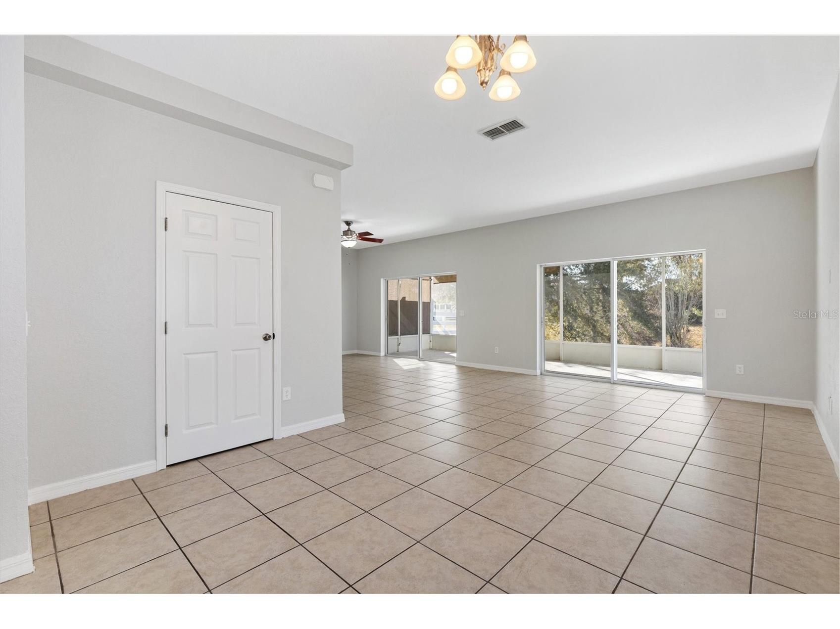 5186 NE 122nd Boulevard Oxford FL 34484 OM719308 image4