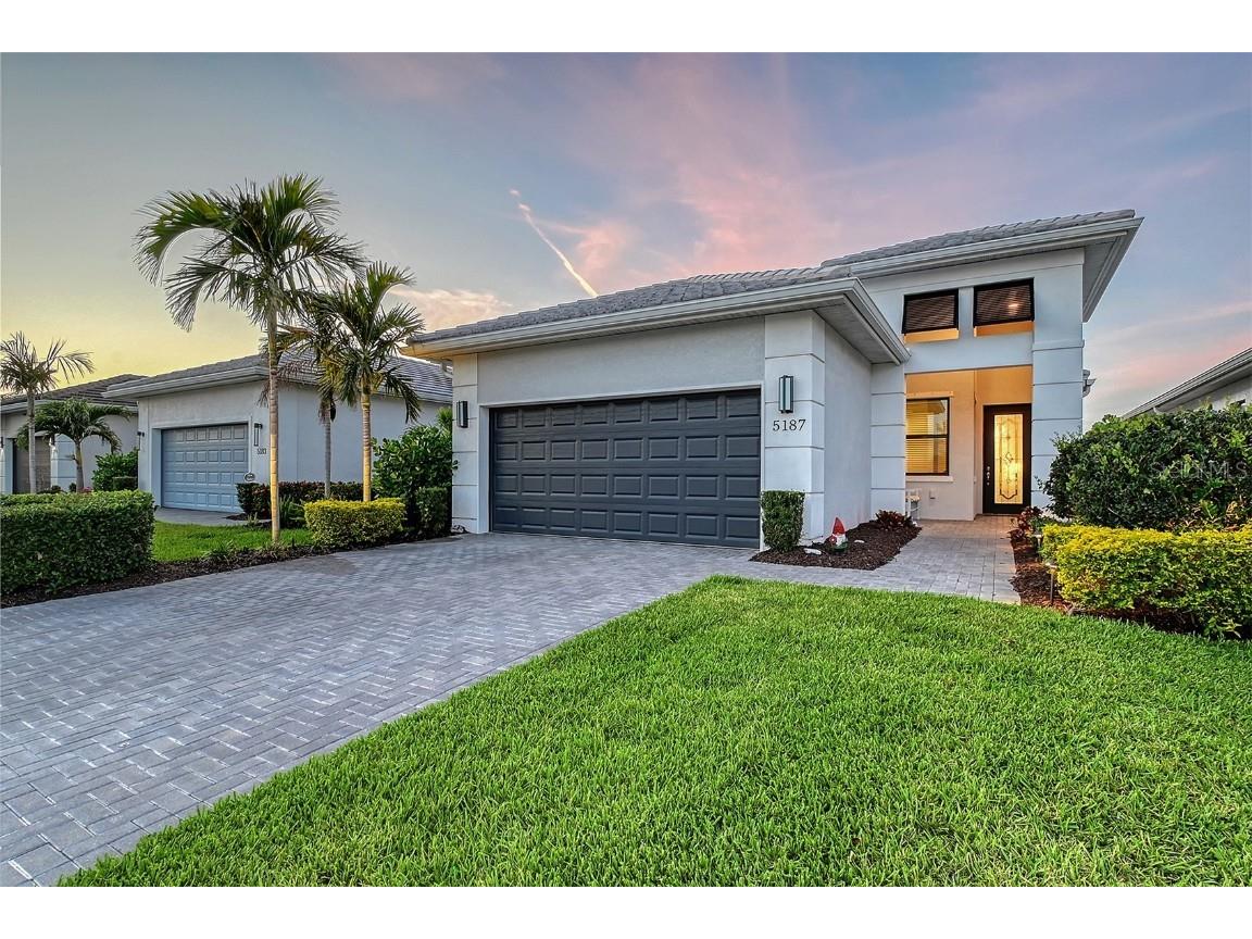 5187 Barnett Circle Lakewood Ranch FL 34211 A4654582 image1