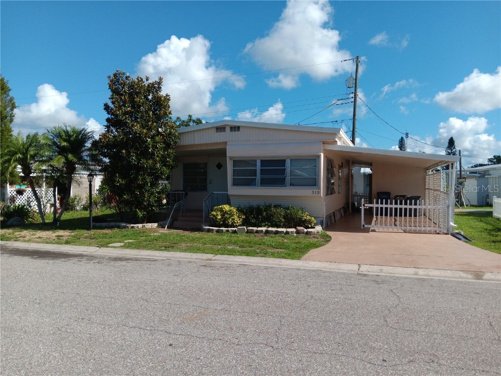 519 50th Avenue W Bradenton FL 34207 A4573532 image1