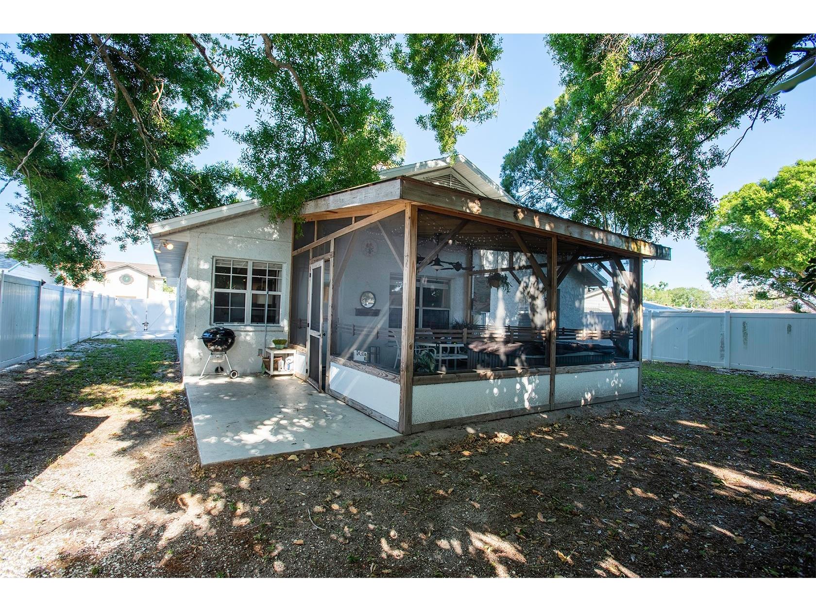 519 51st Street W Bradenton FL 34209 A4689926 image34