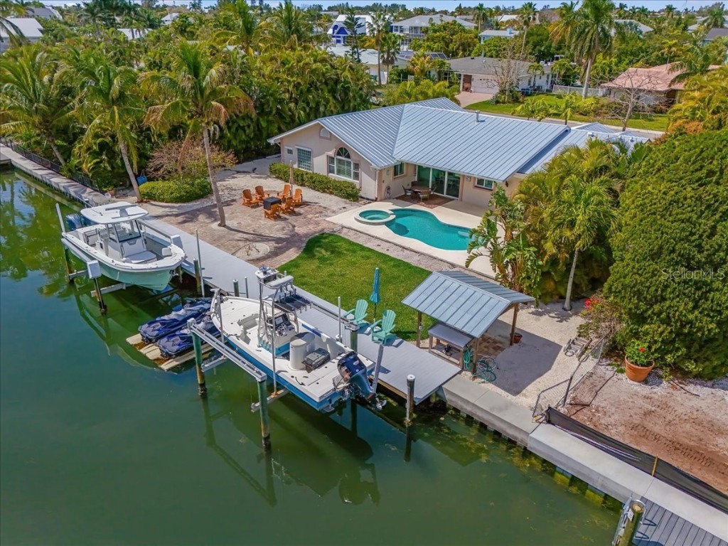 519 74th Street Holmes Beach FL 34217 A4602892 image1