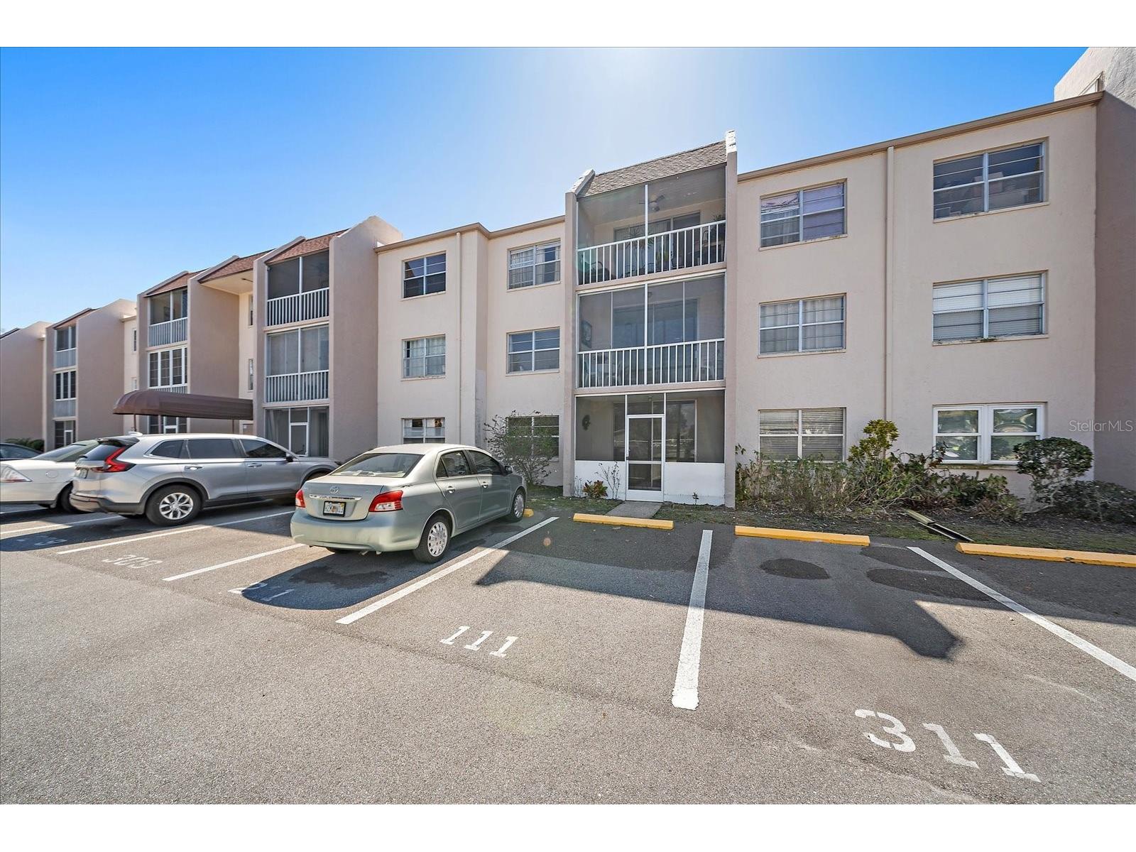 519 Albee Farm Road #111 Venice FL 34285 A4683580 image1