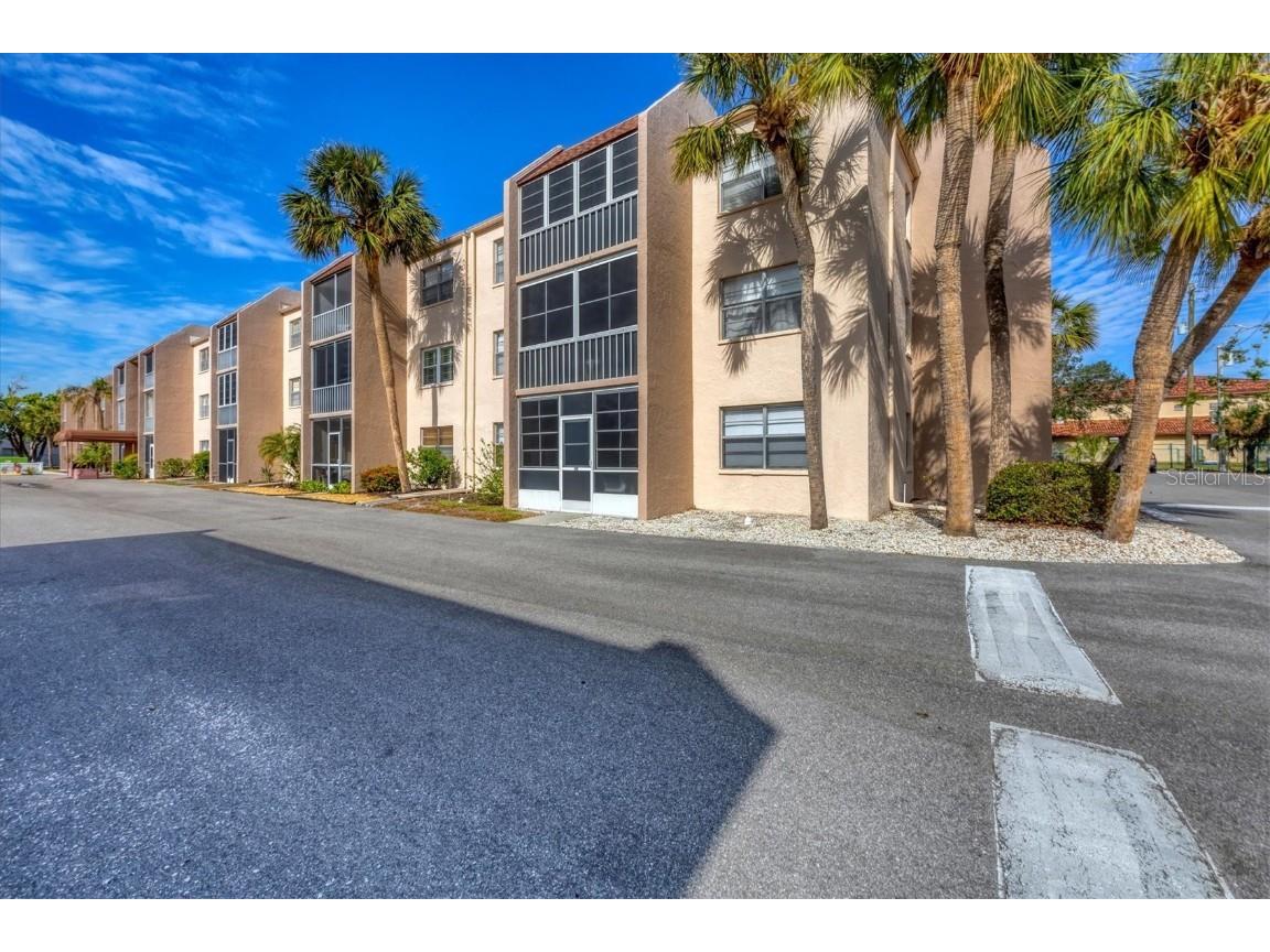 519 Albee Farm Road #115 Venice FL 34285 N6136348 image1