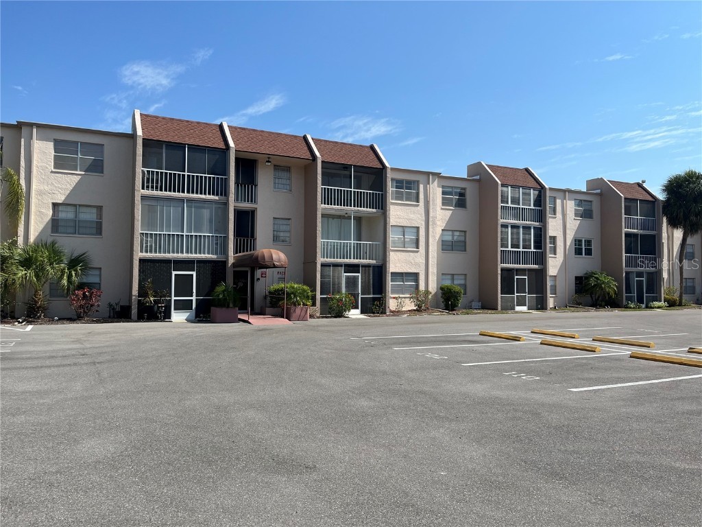 519 Albee Farm Road #317 Venice FL 34285 N6132359 image1