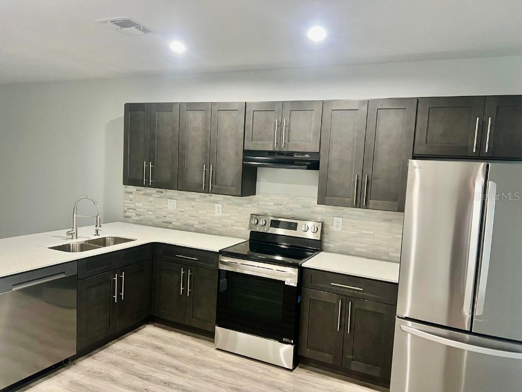 519 Blackbird Lane Kissimmee FL 34759 R4909788 image3