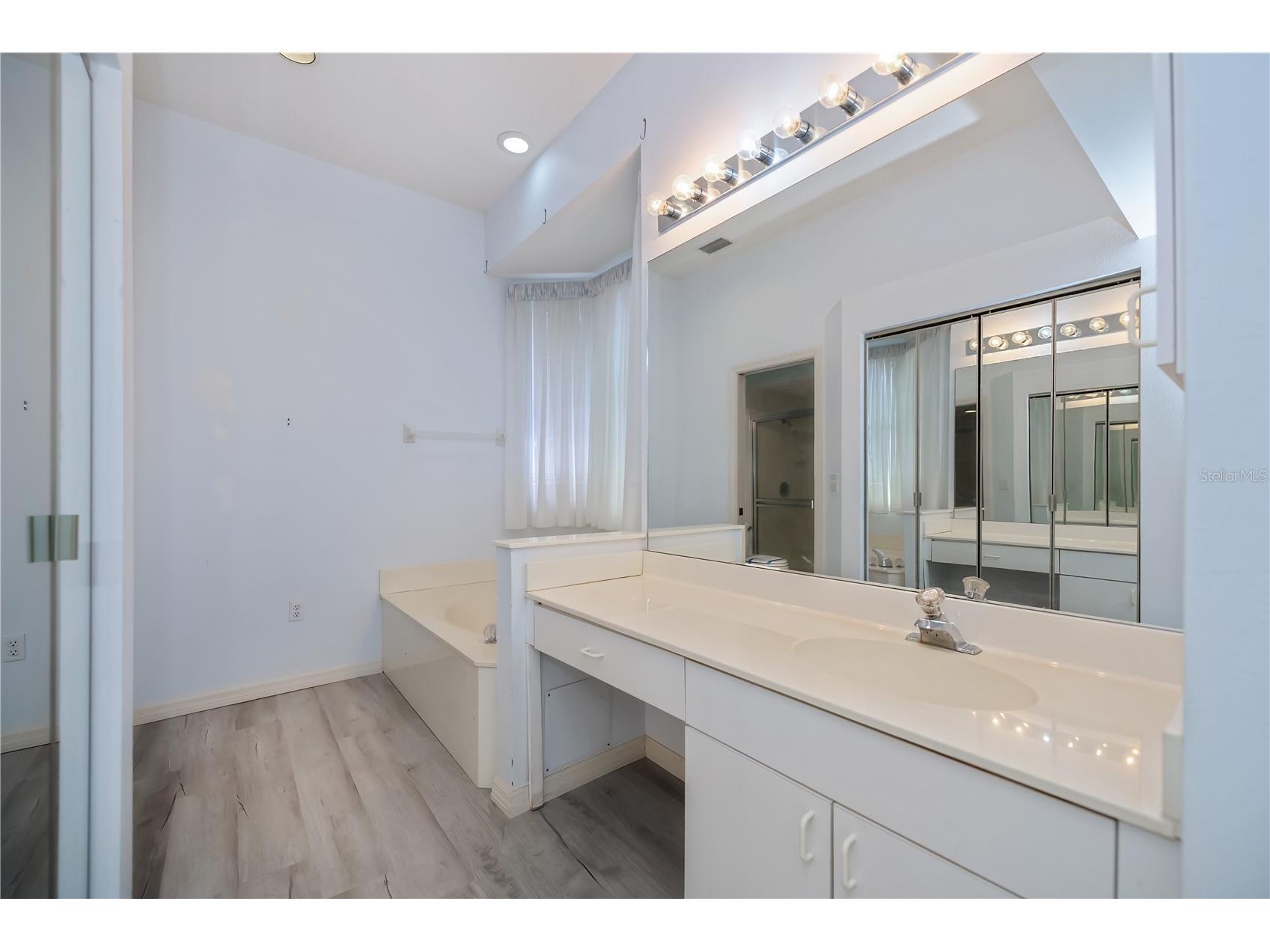 519 Catalina Isles Circle Venice FL 34292 N6139316 image38