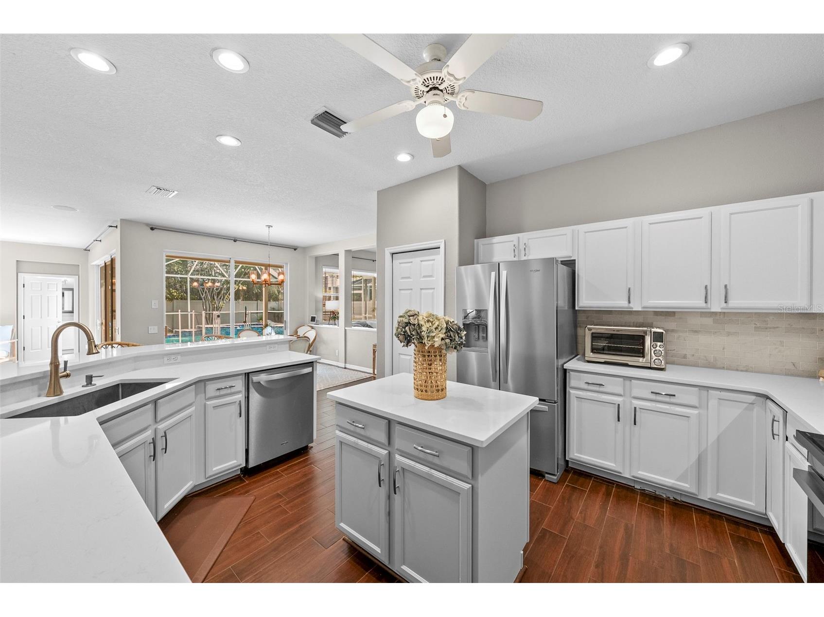 519 Harbor Grove Circle Safety Harbor FL 34695 TB8506147 image4