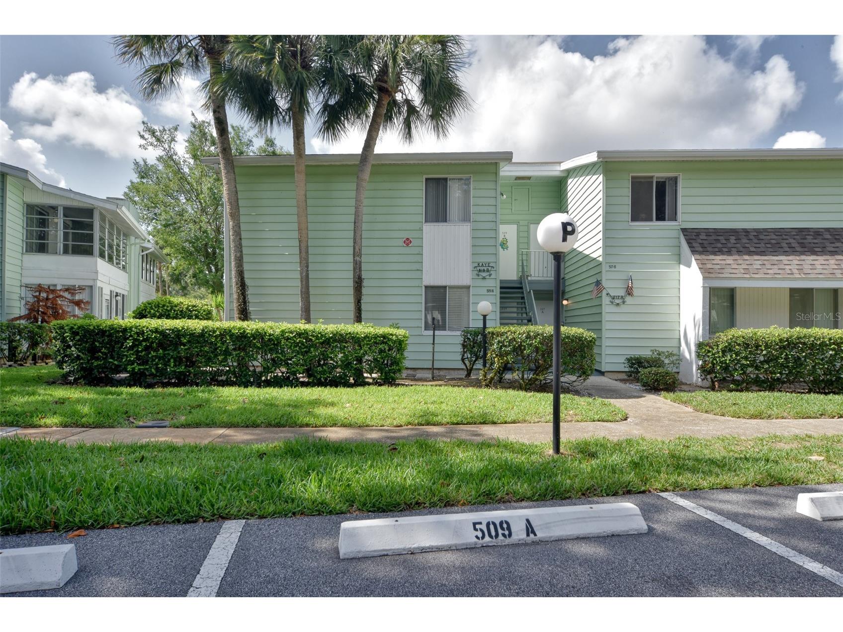 519 Midway Drive #A Ocala FL 34472 - LAKE SPARKLE OM725522 image1