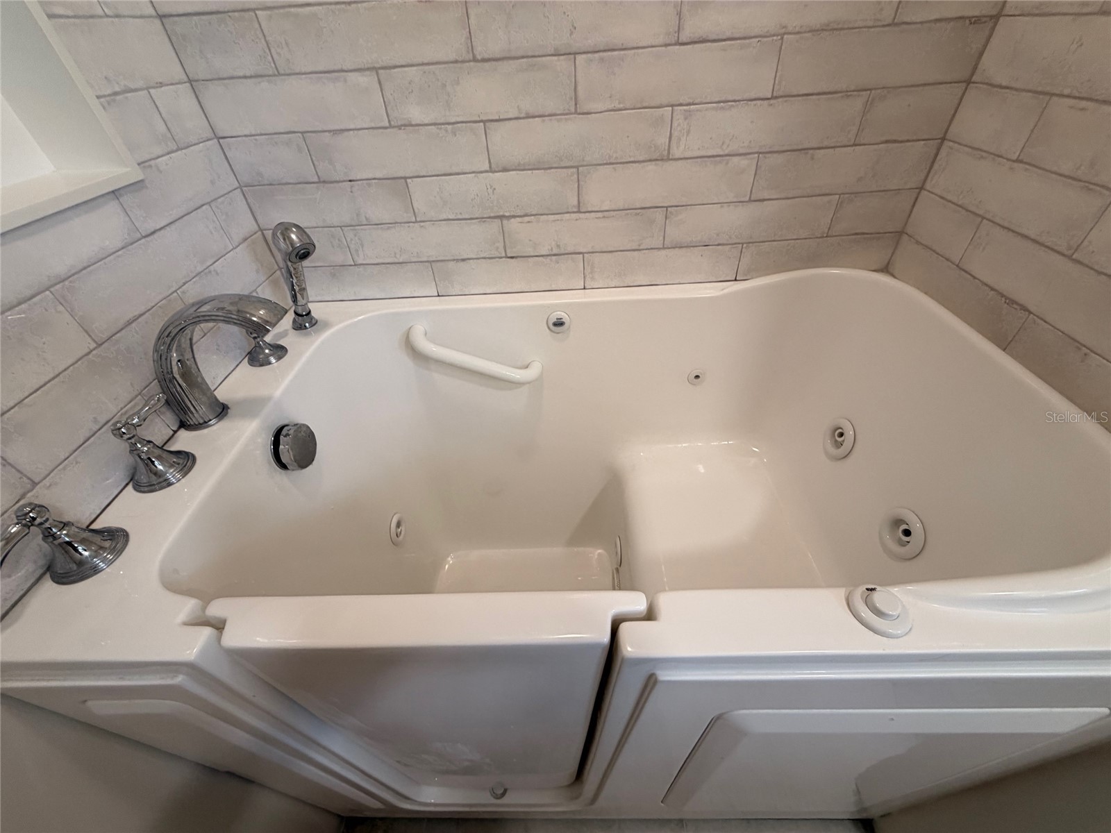 519 Norfolk Street Dunedin FL 34698 W7884973 image18