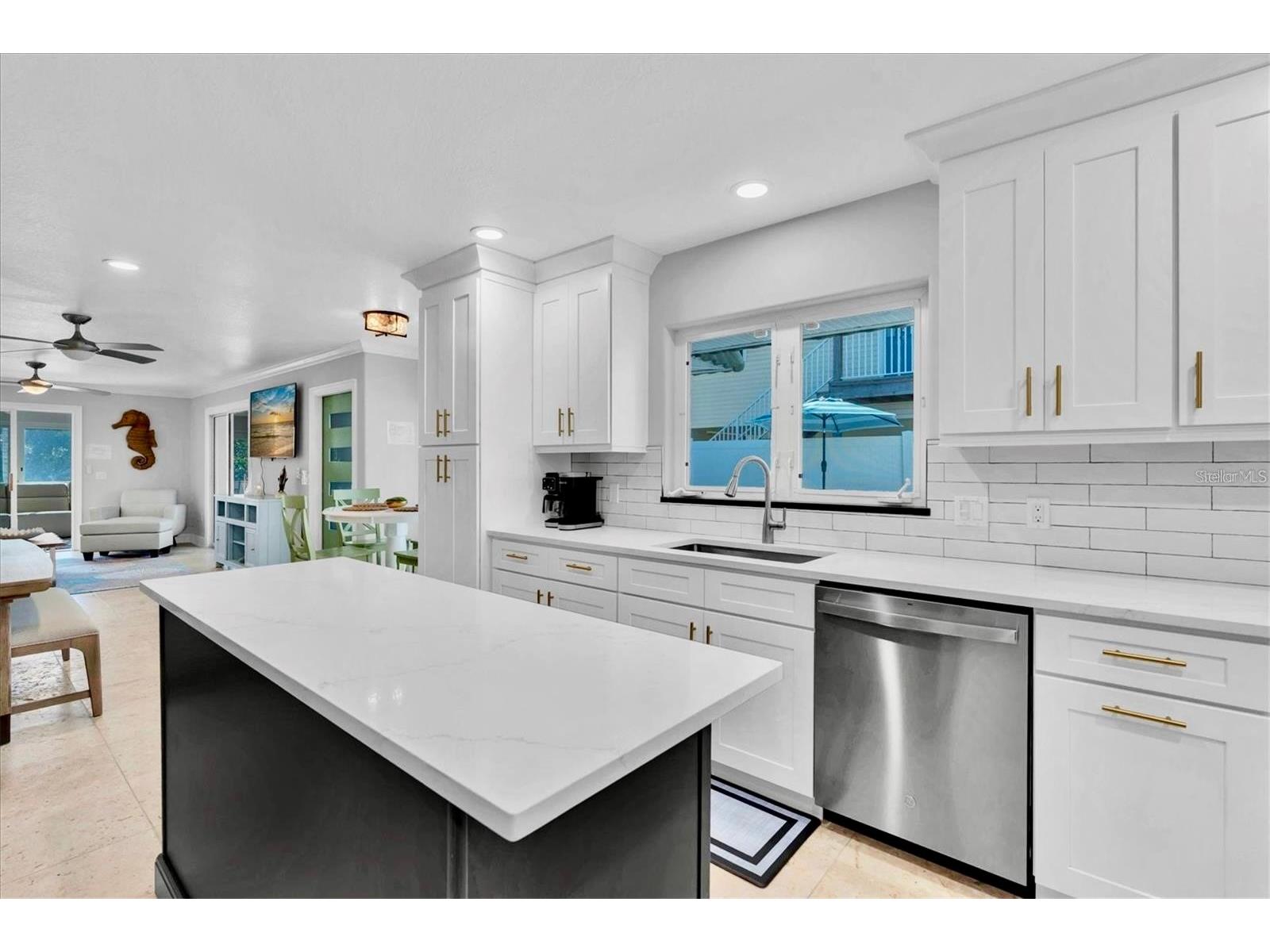 519 South Drive Anna Maria FL 34216 - ANNA MARIA SOUND A4675370 image15