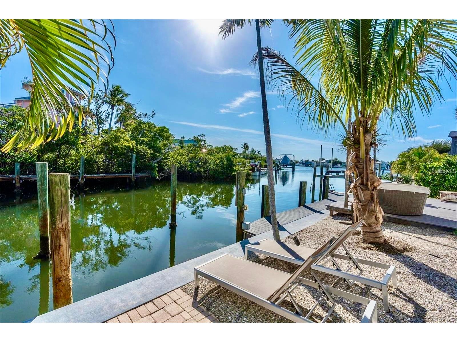 519 South Drive Anna Maria FL 34216 - ANNA MARIA SOUND A4675370 image6