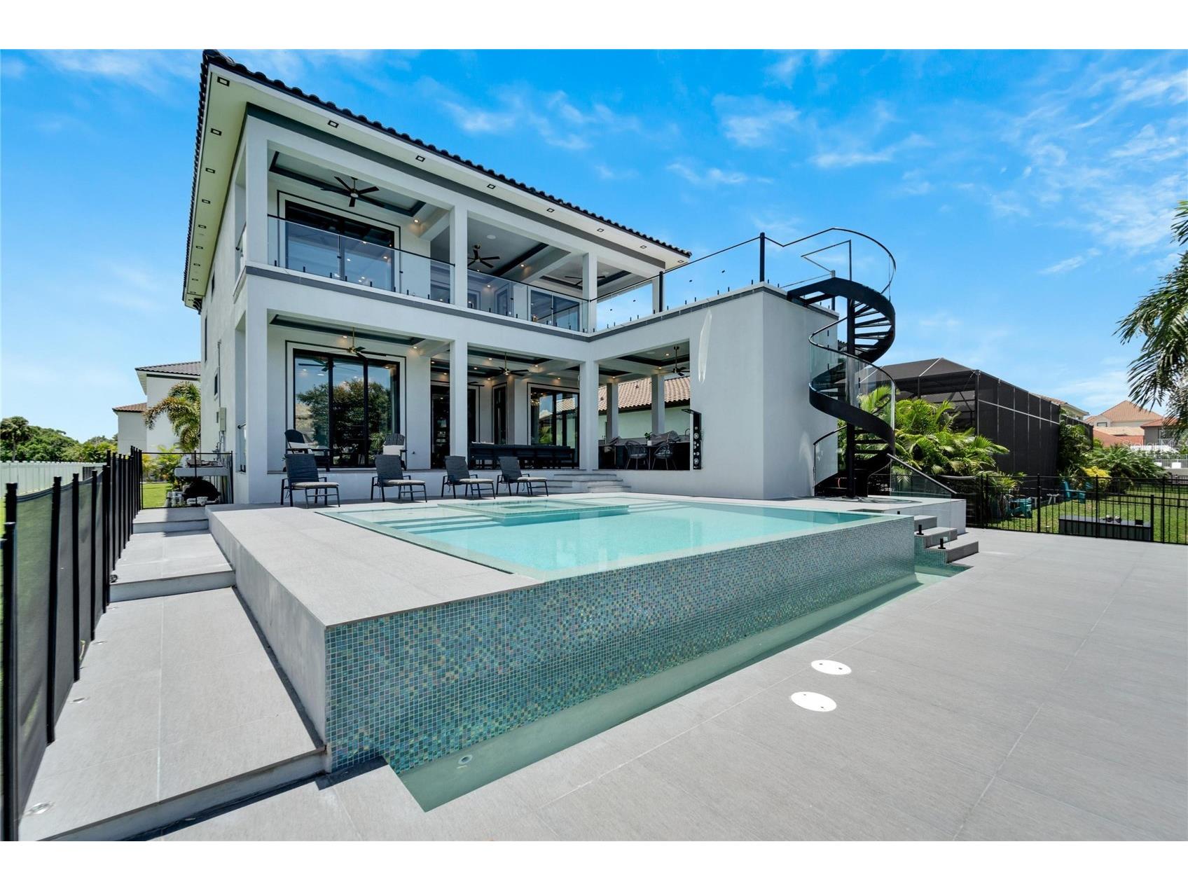 519 Treviso Drive Apollo Beach FL 33572 - SANJUAN CANAL T3543137 image6
