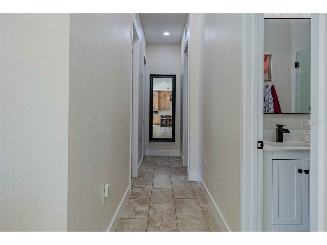 519 W 122nd Avenue Tampa FL 33612 TB8439770 image13