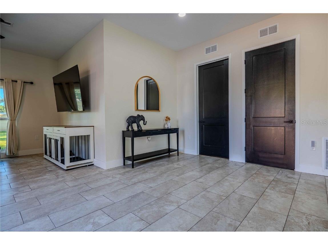 519 W 122nd Avenue Tampa FL 33612 TB8439770 image24