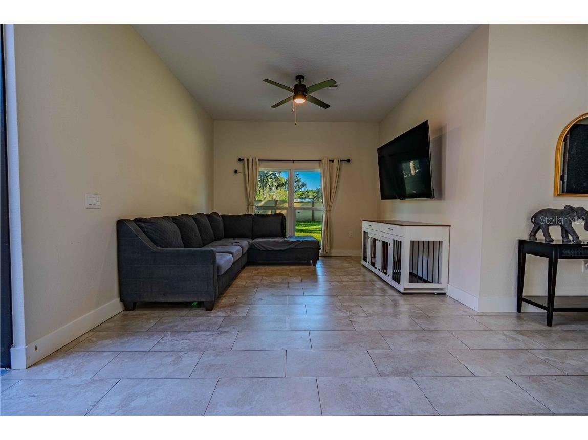 519 W 122nd Avenue Tampa FL 33612 TB8439770 image26