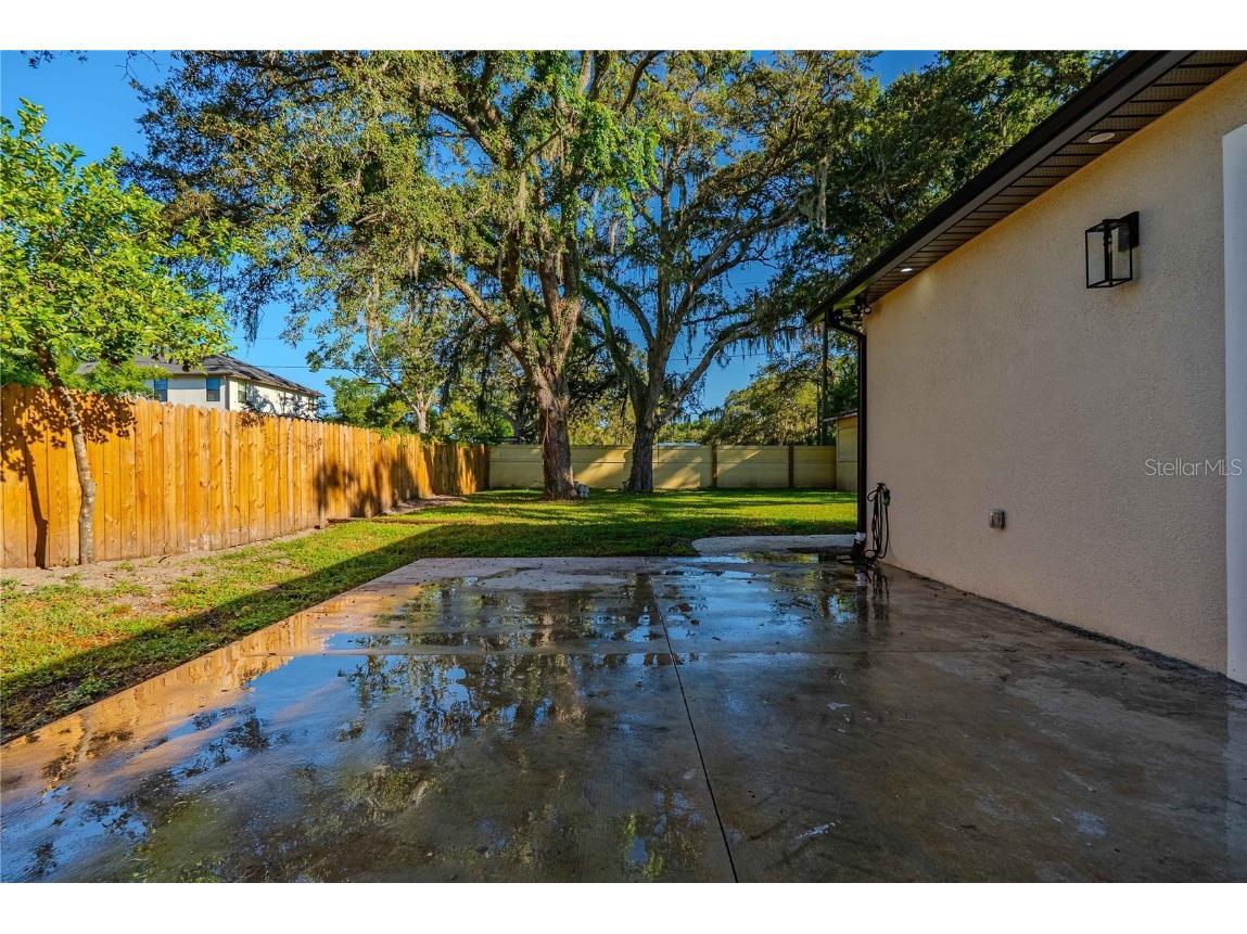 519 W 122nd Avenue Tampa FL 33612 TB8439770 image36
