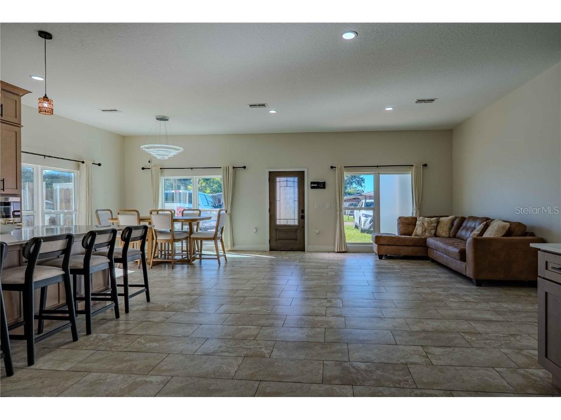 519 W 122nd Avenue Tampa FL 33612 TB8439770 image7