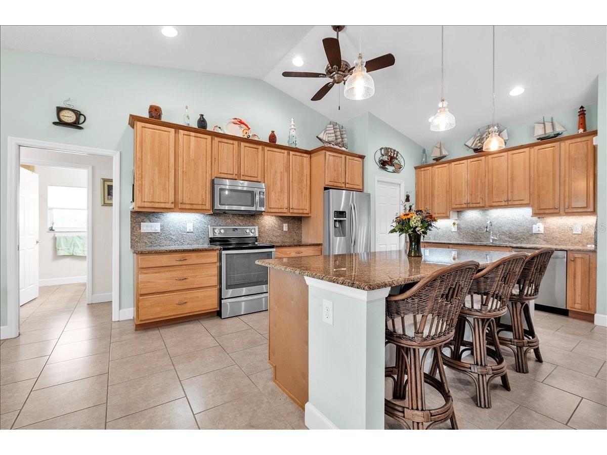 519 W Cashew Punta Gorda FL 33955 C7525163 image14