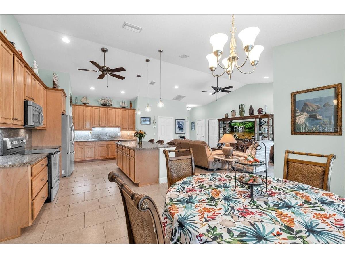 519 W Cashew Punta Gorda FL 33955 C7525163 image23