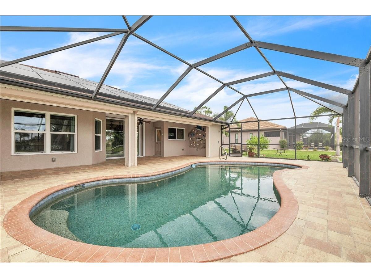 519 W Cashew Punta Gorda FL 33955 C7525163 image4