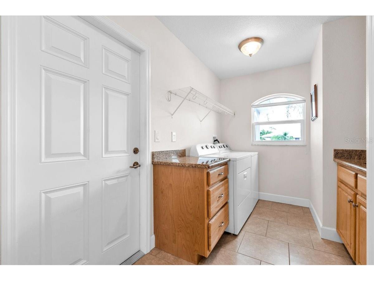 519 W Cashew Punta Gorda FL 33955 C7525163 image40