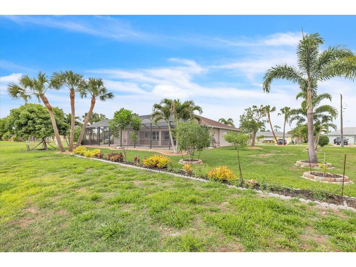 519 W Cashew Punta Gorda FL 33955 C7525163 image50