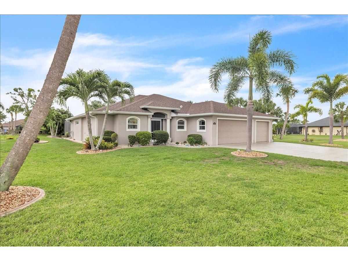 519 W Cashew Punta Gorda FL 33955 C7525163 image6
