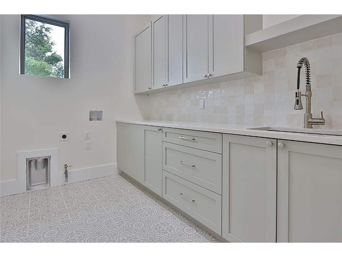 519 W Davis Boulevard Tampa FL 33606 TB8378496 image42