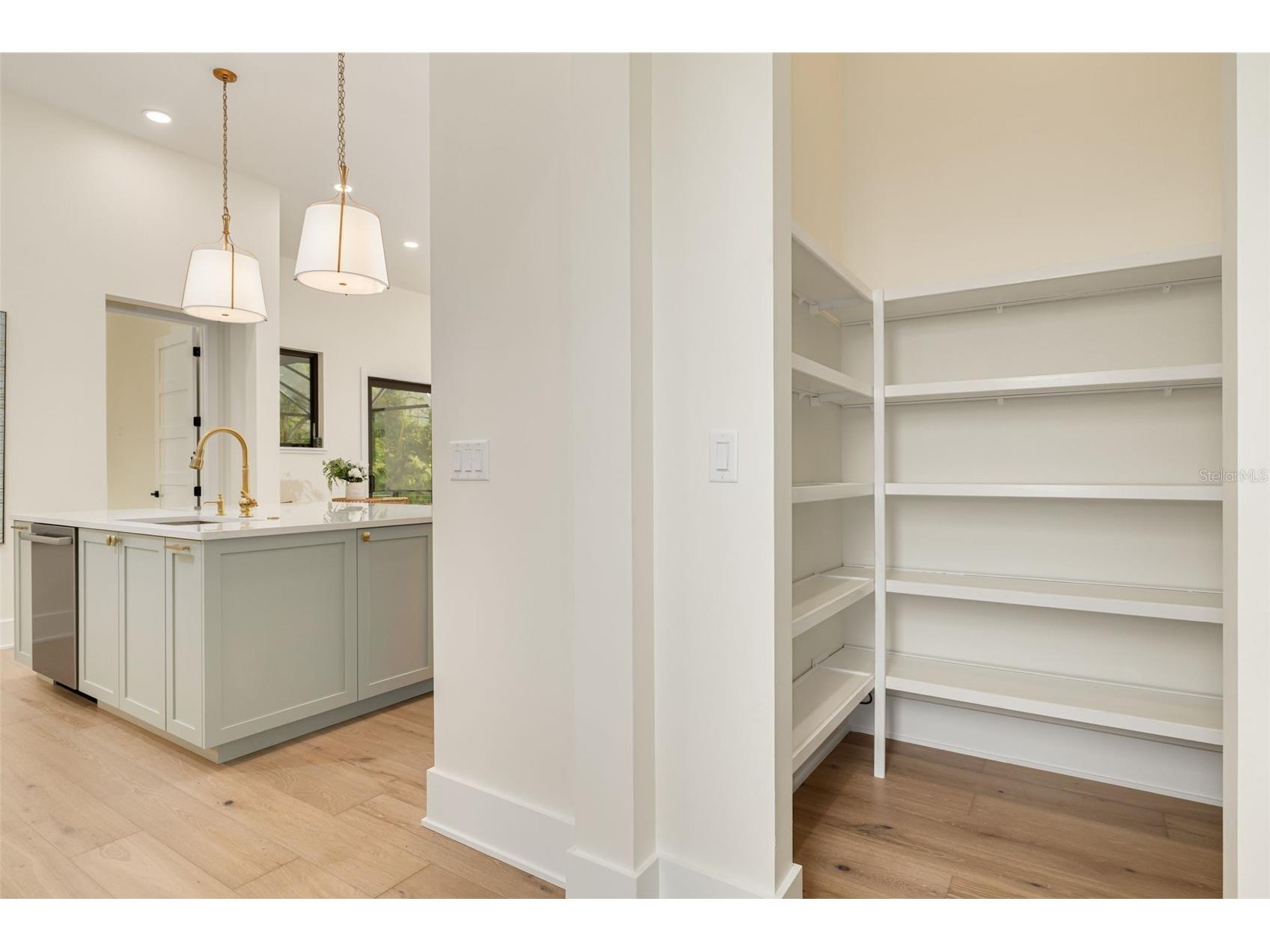 519 W Davis Boulevard Tampa FL 33606 TB8475742 image18