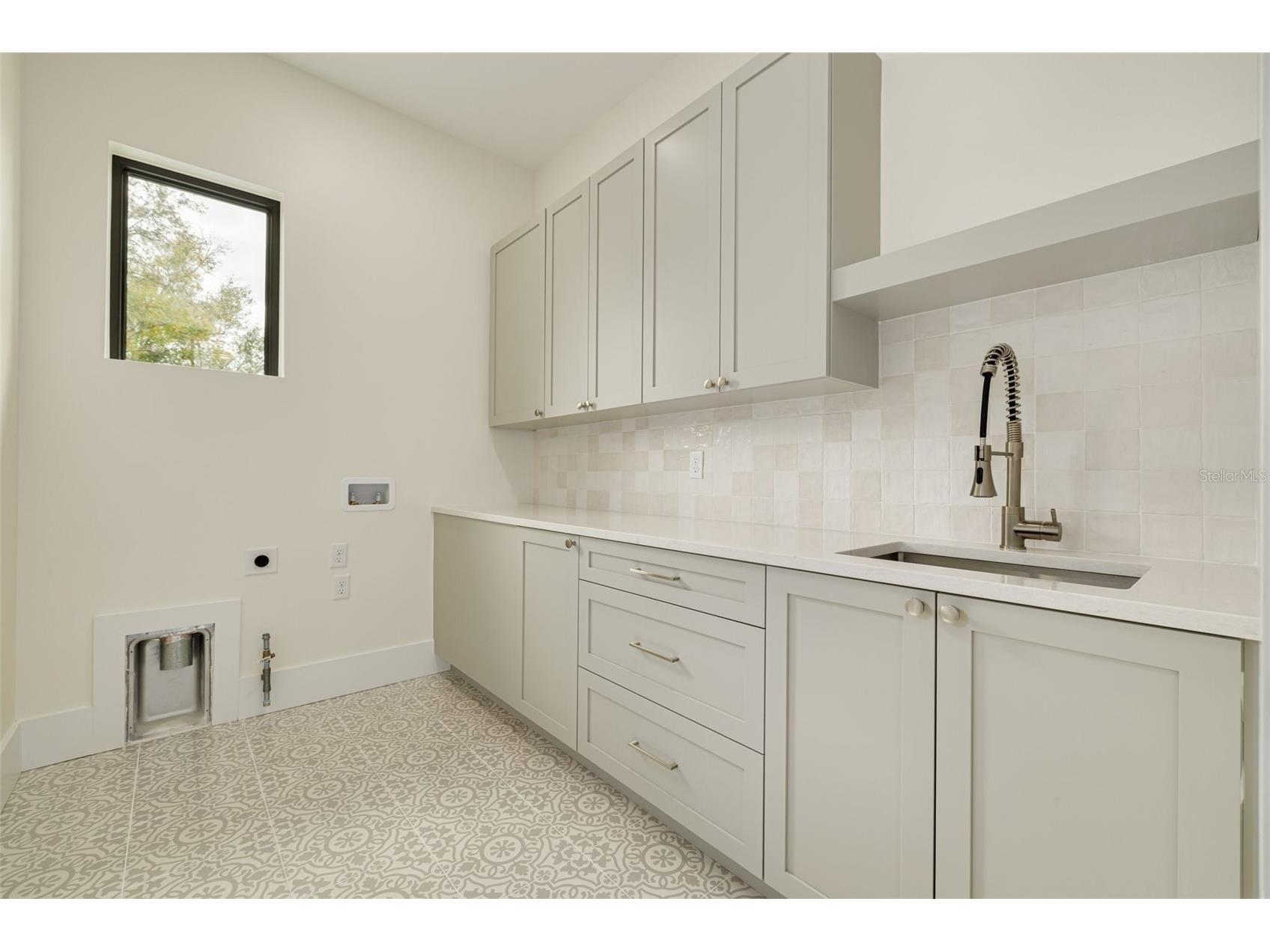 519 W Davis Boulevard Tampa FL 33606 TB8475742 image64