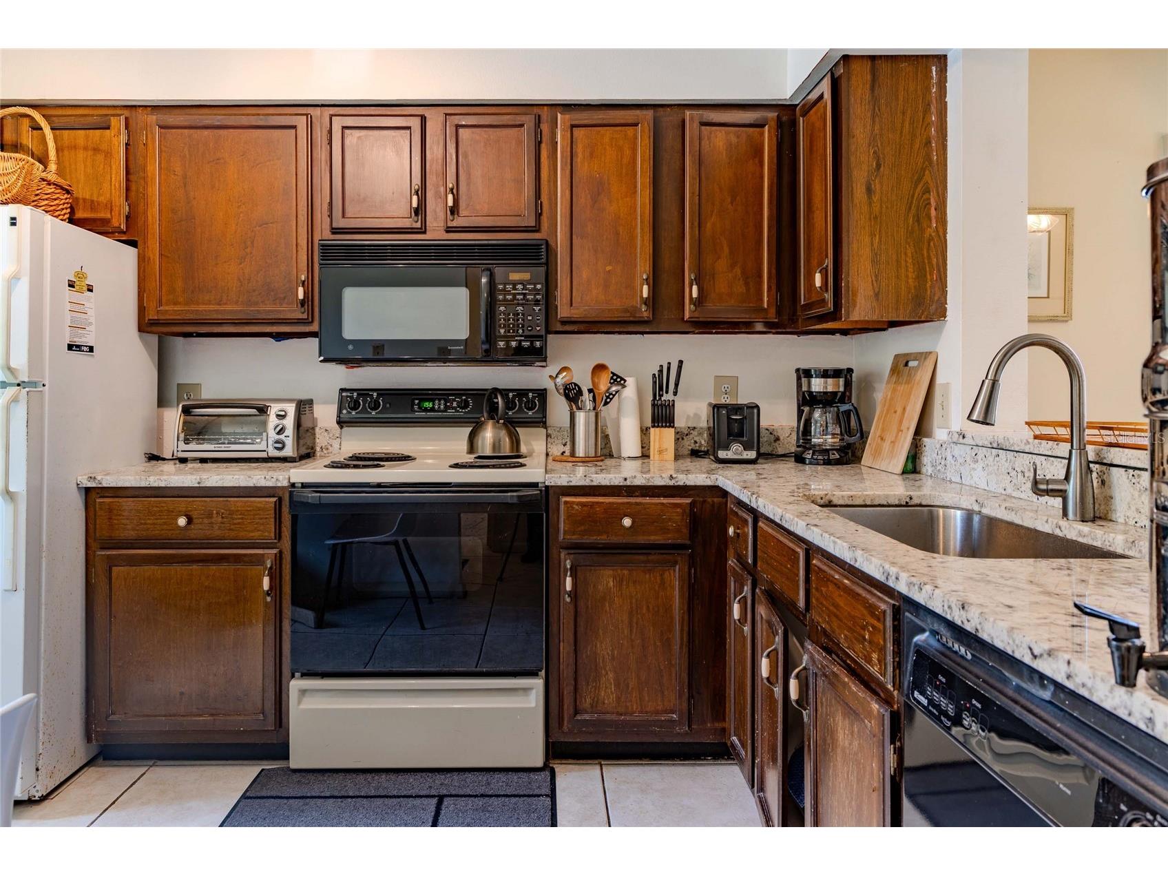 5191 Lake Village Drive #2 Sarasota FL 34235 A4694247 image11