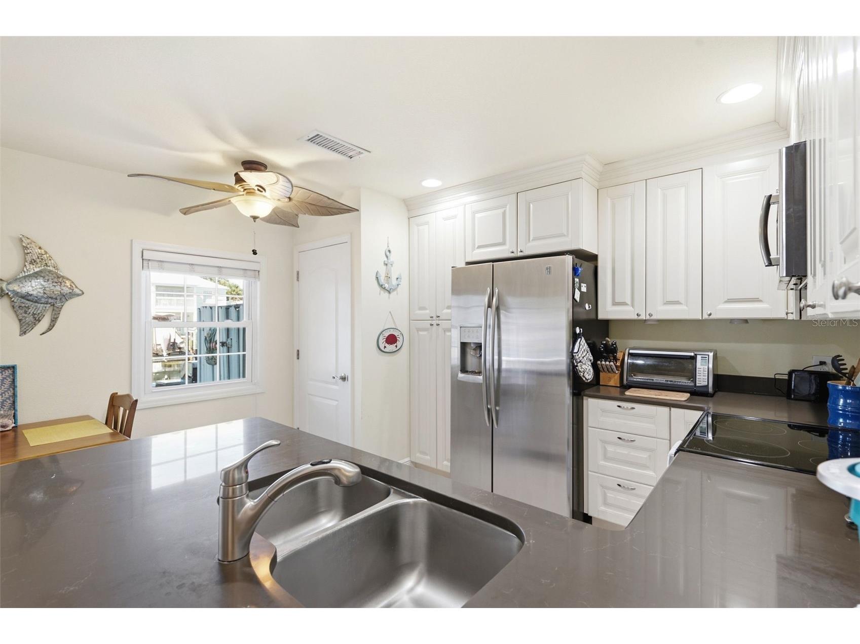 5191 Salmon Drive SE #B Saint Petersburg FL 33705 - TAMPA BAY TB8519095 image8