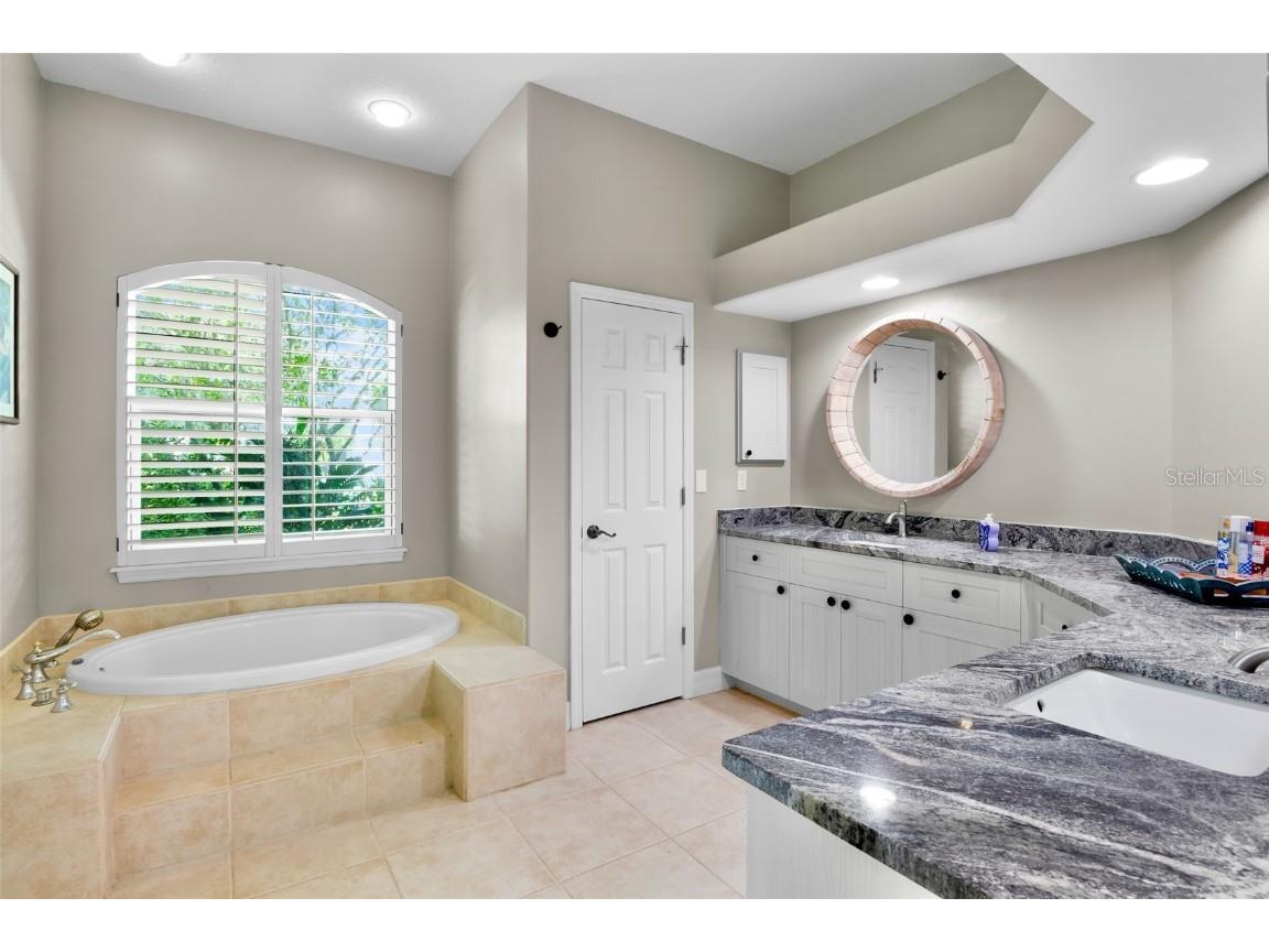 5192 Little Brook Court Sarasota FL 34238 A4668442 image27