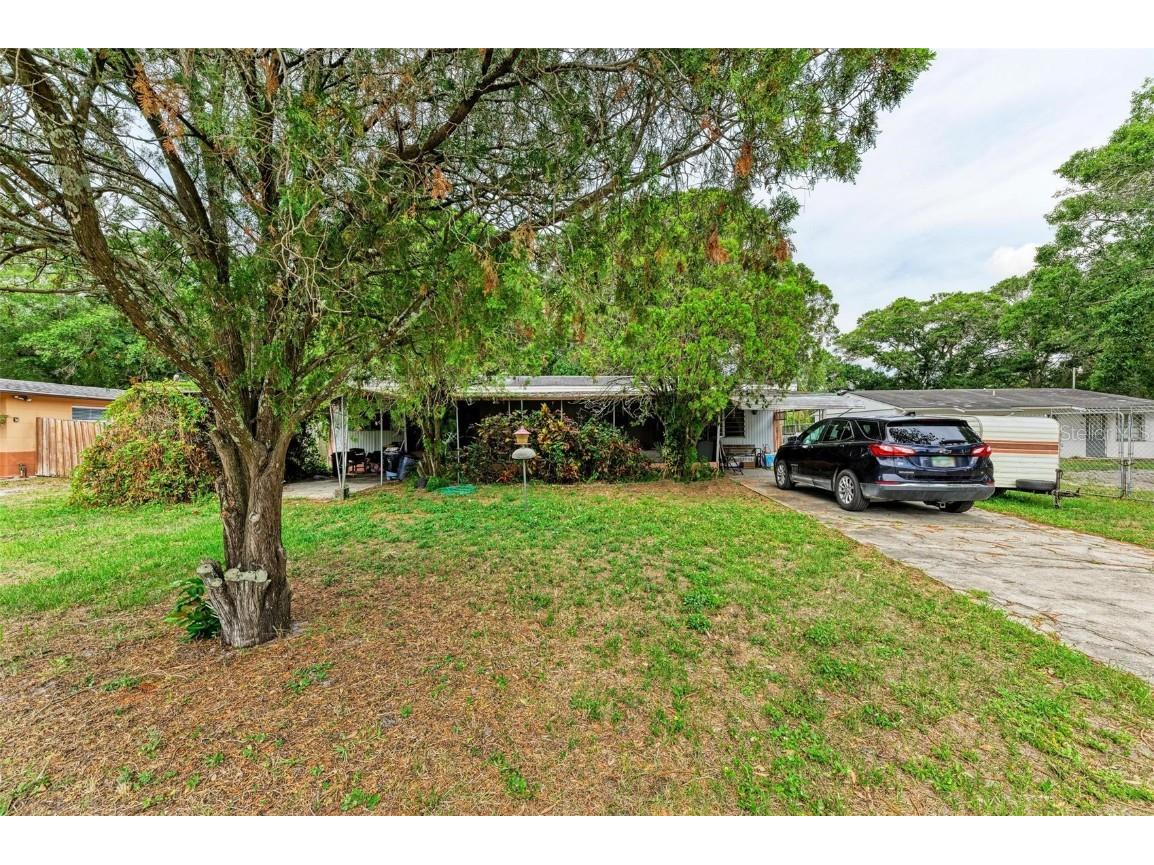 5196 68th Lane N Saint Petersburg FL 33709 A4569721 image1