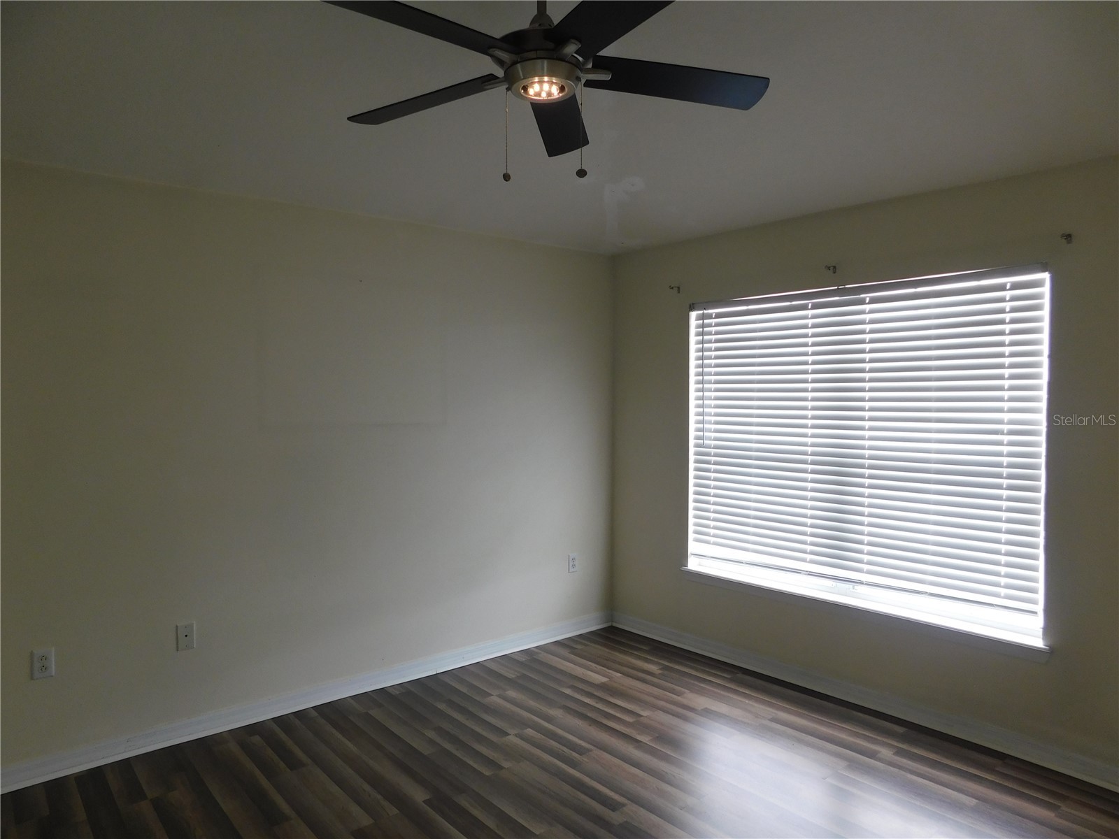 5196 6th Way N Saint Petersburg FL 33703 TB8481032 image8