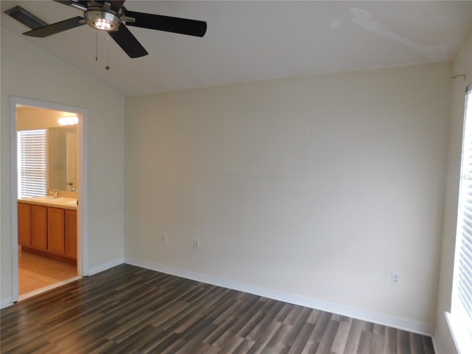 5196 6th Way N Saint Petersburg FL 33703 TB8481032 image9