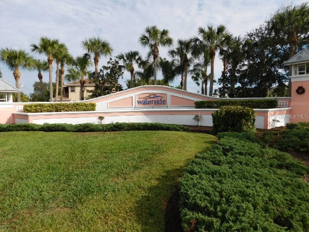 5196 Beach Drive SE #B Saint Petersburg FL 33705 U8228519 image1