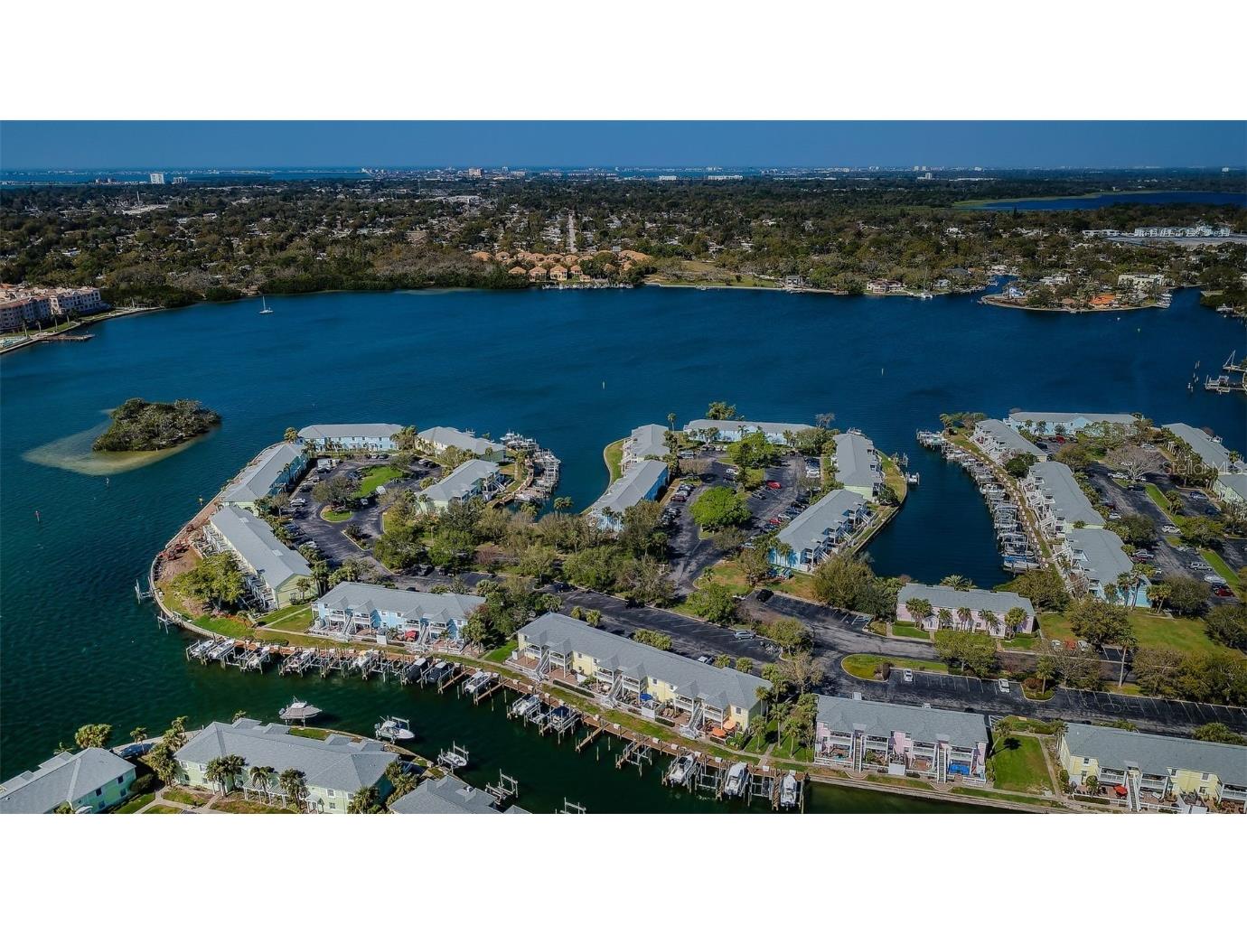 5196 Beach Drive SE #B Saint Petersburg FL 33705 TB8434887 image45